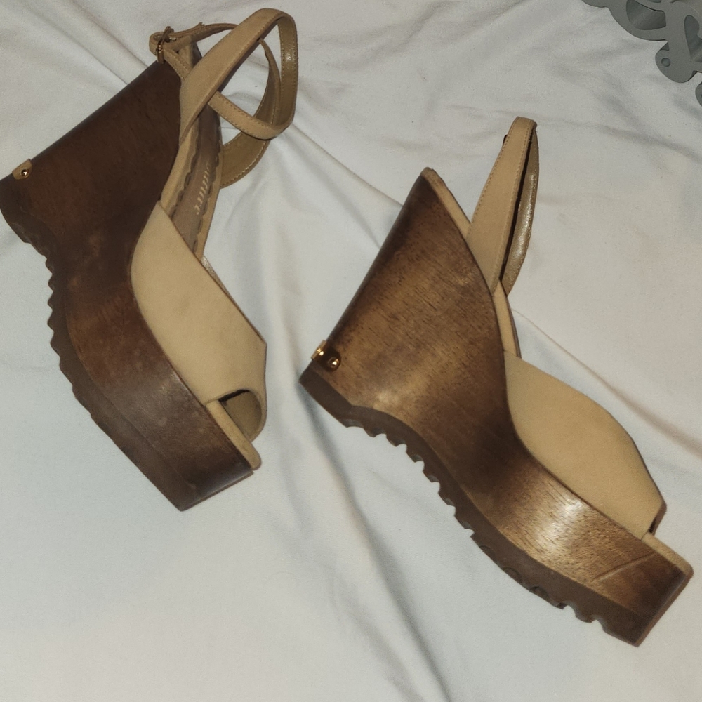 Women's wedge sandals